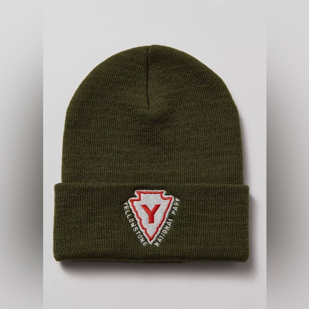 NWOT Urban Outfitters x American Needle Yellowstone National Park Beanie Olive